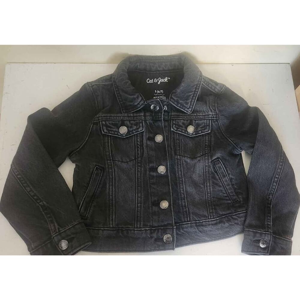 cat and Jack deniem girls sz 6 to 7
